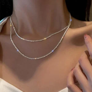 silver colour sparkling necklace